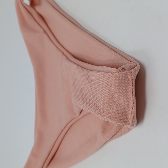 ✨3/$25✨Zaful Peach Bikini Bottom - 4 - Picture 4 of 5